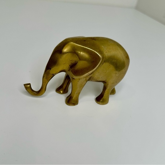 Brass Lucky Elephant with Trunk Down Vintage figurine - Picture 2 of 9